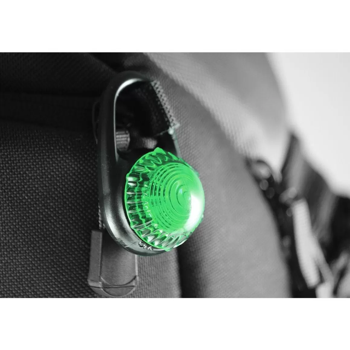 Adventure Lights Torches & Lighting> Guardian Tag-It Clip-On Light Green
